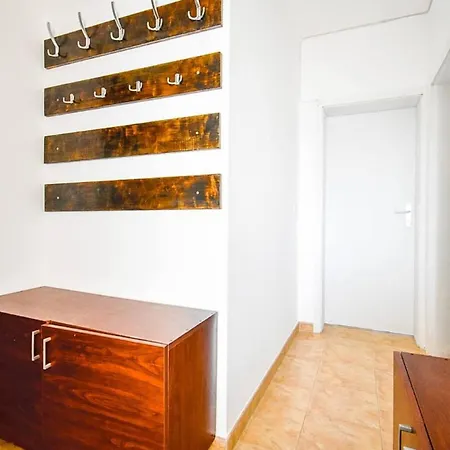 דירה Work-friendly Space Ac Steps From Metro